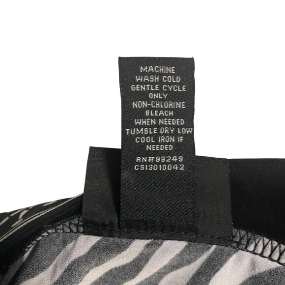 Maggie Barnes Women’s Plus Size Shirt Black & White Zebra Print Size 5X 34/36w - Picture 4 of 16